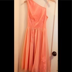 VINTAGE mid century peach/pink small nightgown